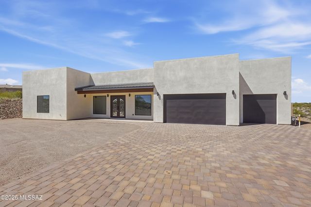 5001 N Wild Life Drive, Tucson, AZ 85745