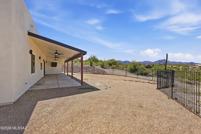 5001 N Wild Life Drive, Tucson, AZ 85745