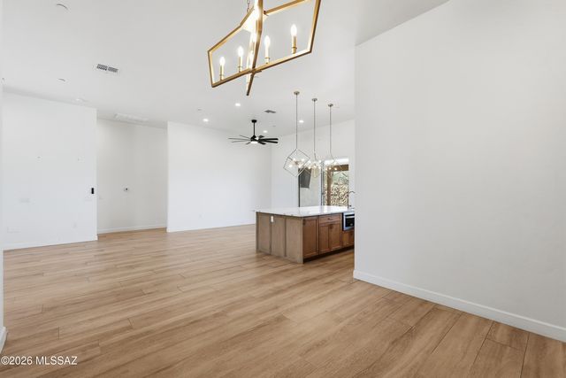 5001 N Wild Life Drive, Tucson, AZ 85745