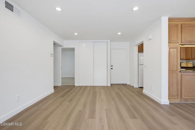 291 Sequoia Court 34, Thousand Oaks, CA 91360