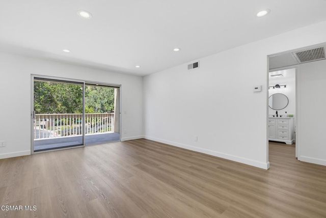 291 Sequoia Court 34, Thousand Oaks, CA 91360