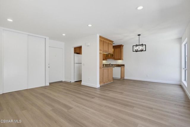 291 Sequoia Court 34, Thousand Oaks, CA 91360