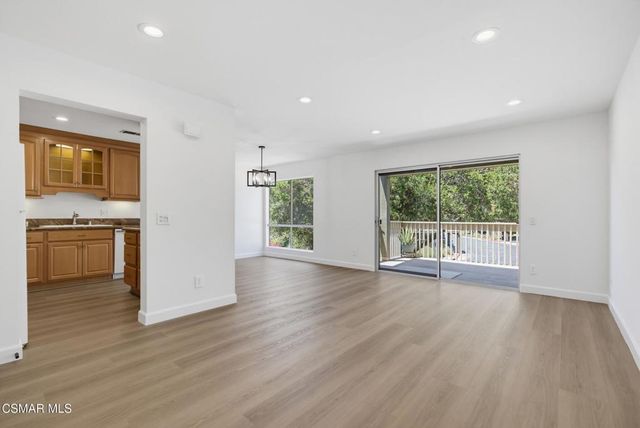 291 Sequoia Court 34, Thousand Oaks, CA 91360