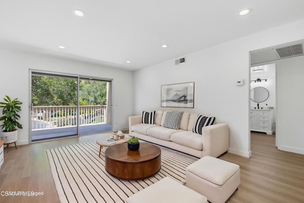 291 Sequoia Court 34, Thousand Oaks, CA 91360