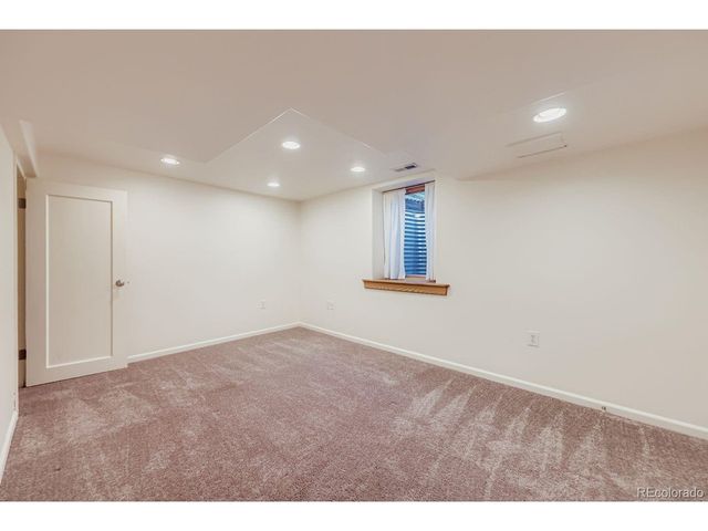 742 Ivanhoe St, Denver, CO 80220