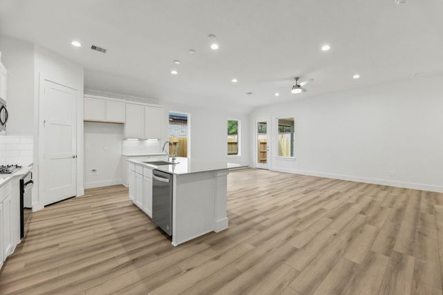 206 Springfield Terrace Court, Conroe, TX 77304