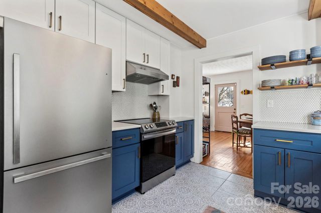 83 Arlington Street, Asheville, NC 28801