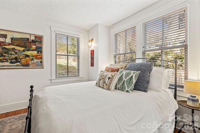 83 Arlington Street, Asheville, NC 28801