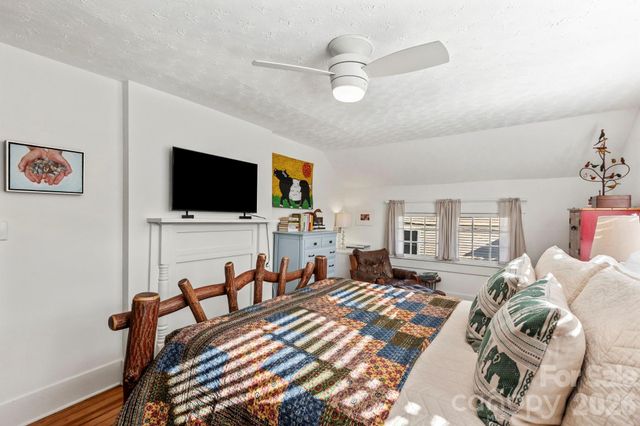 83 Arlington Street, Asheville, NC 28801