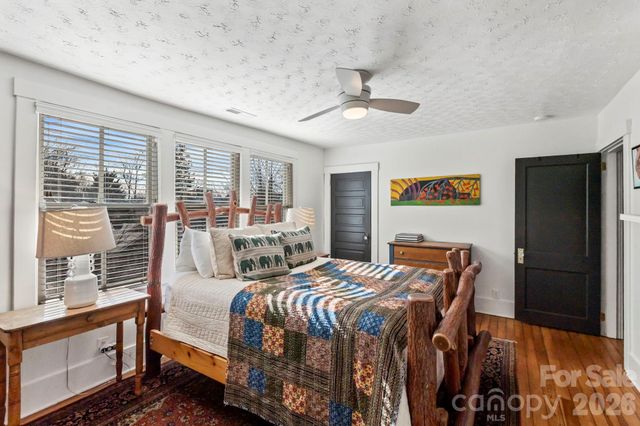 83 Arlington Street, Asheville, NC 28801