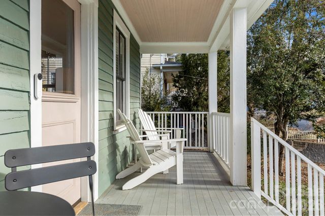 83 Arlington Street, Asheville, NC 28801