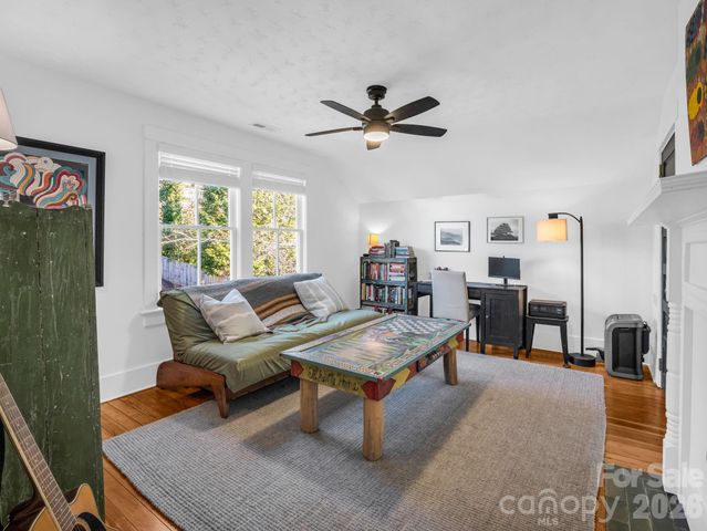 83 Arlington Street, Asheville, NC 28801