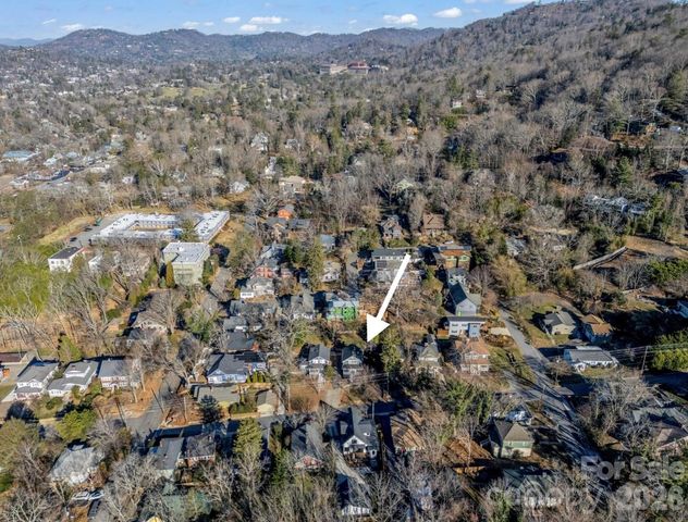 83 Arlington Street, Asheville, NC 28801