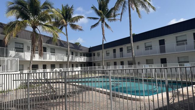 1470 N Dixie Highway 16, Fort Lauderdale, FL 33304