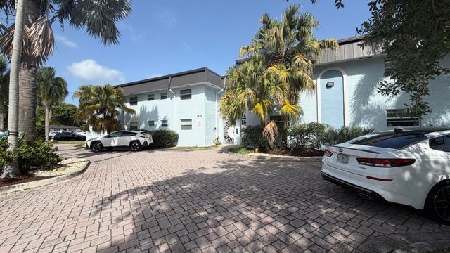 1470 N Dixie Highway 16, Fort Lauderdale, FL 33304