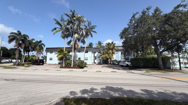 1470 N Dixie Highway 16, Fort Lauderdale, FL 33304