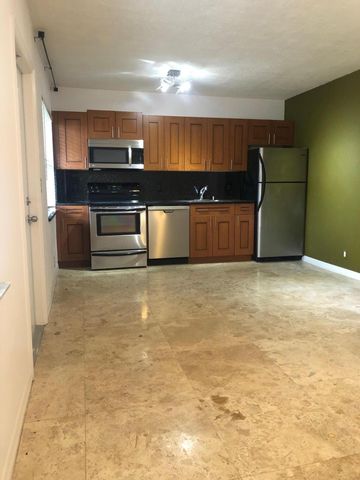 1470 N Dixie Highway 16, Fort Lauderdale, FL 33304