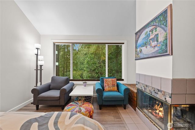 9238 50th Place W, Mukilteo, WA 98275