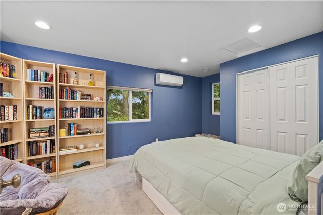 9238 50th Place W, Mukilteo, WA 98275