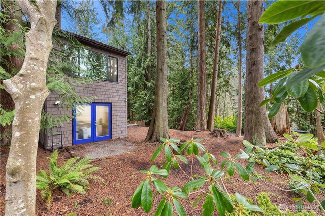 9238 50th Place W, Mukilteo, WA 98275