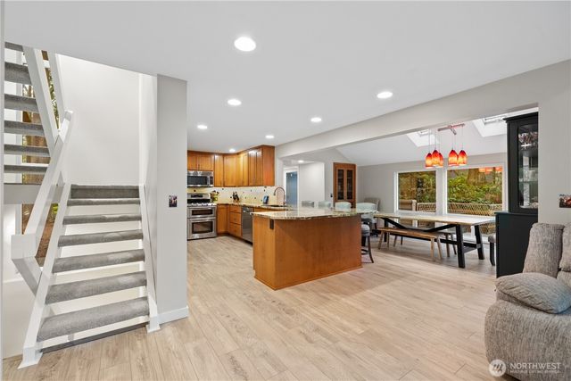 9238 50th Place W, Mukilteo, WA 98275