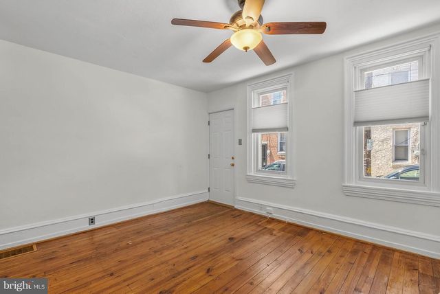 1033 S CLEVELAND ST, Philadelphia, PA 19146