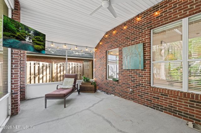 8904 CANOPY OAKS Drive, Jacksonville, FL 32256