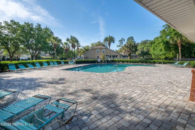 8904 CANOPY OAKS Drive, Jacksonville, FL 32256