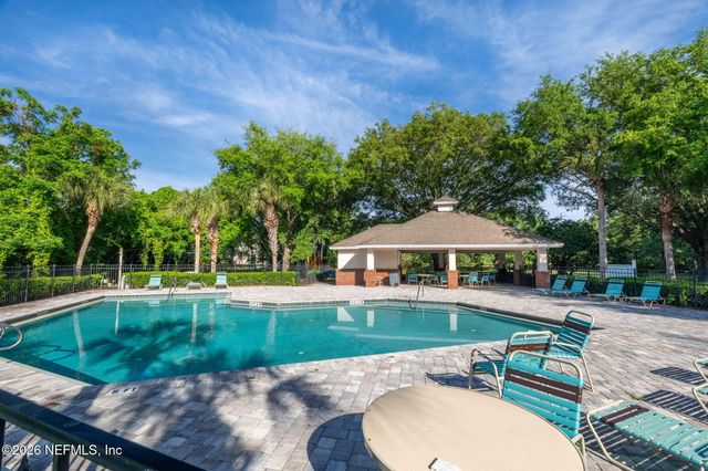 8904 CANOPY OAKS Drive, Jacksonville, FL 32256