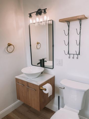 2171 NE 44th Court, Lighthouse Point, FL 33064