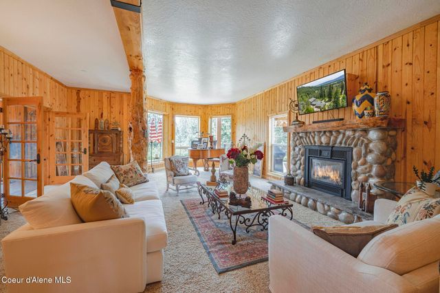 15964 N Songbird LN, Rathdrum, ID 83858