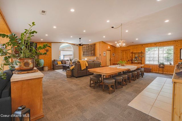 15964 N Songbird LN, Rathdrum, ID 83858