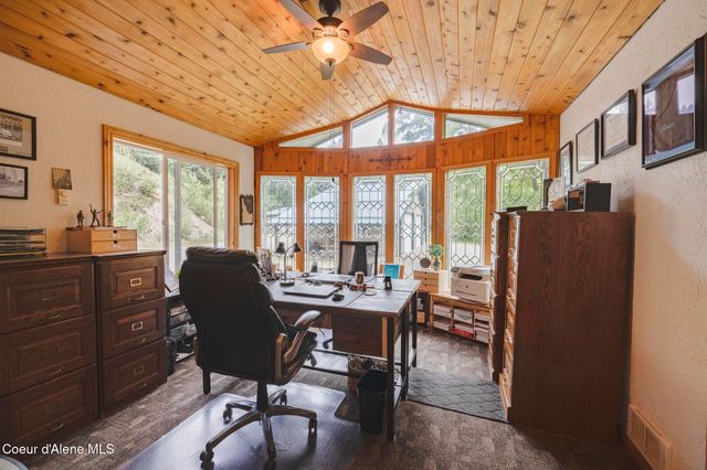 15964 N Songbird LN, Rathdrum, ID 83858