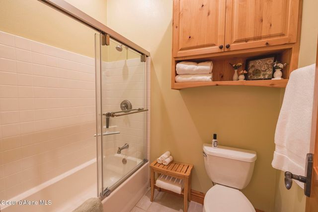 15964 N Songbird LN, Rathdrum, ID 83858