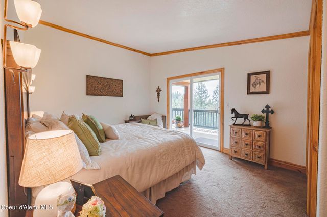 15964 N Songbird LN, Rathdrum, ID 83858