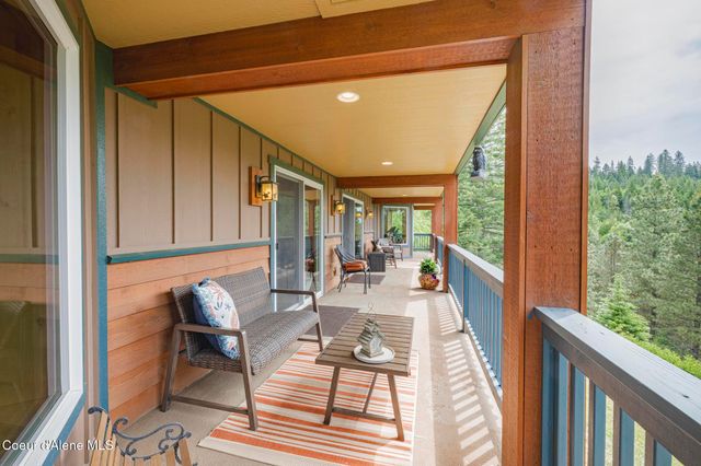 15964 N Songbird LN, Rathdrum, ID 83858