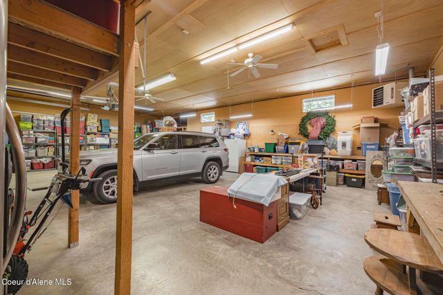 15964 N Songbird LN, Rathdrum, ID 83858