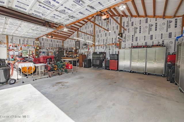 15964 N Songbird LN, Rathdrum, ID 83858