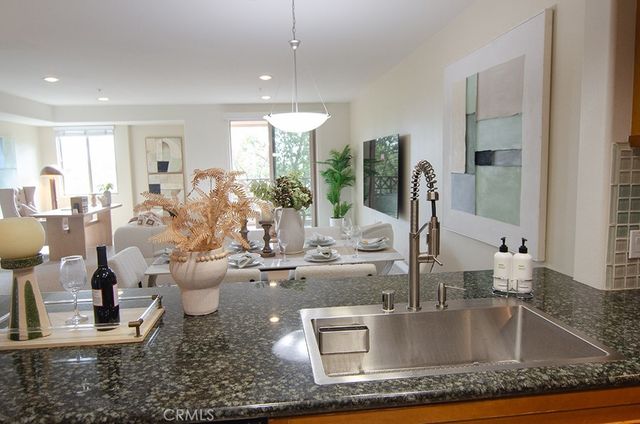 931 E Walnut Street 316, Pasadena, CA 91106