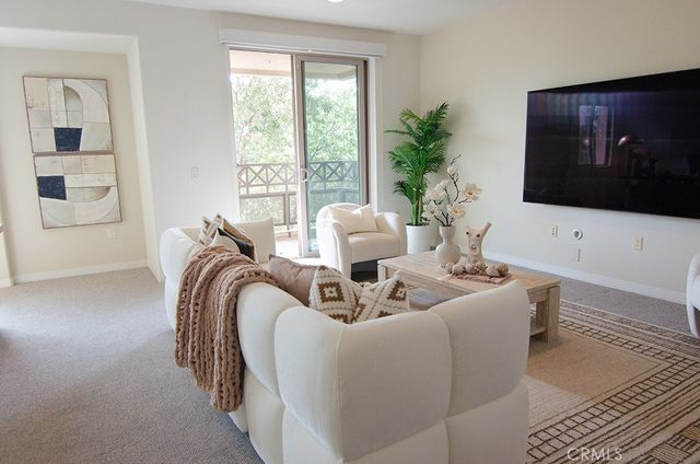 931 E Walnut Street 316, Pasadena, CA 91106