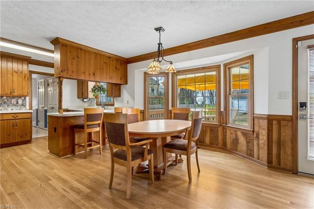 106 Kimberly CT, Yorktown, VA 23692