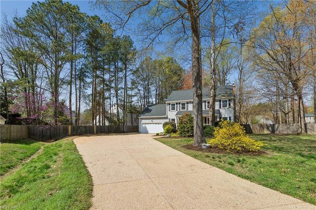 106 Kimberly CT, Yorktown, VA 23692