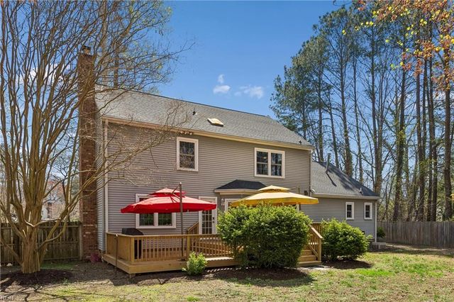 106 Kimberly CT, Yorktown, VA 23692