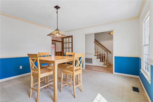 106 Kimberly CT, Yorktown, VA 23692