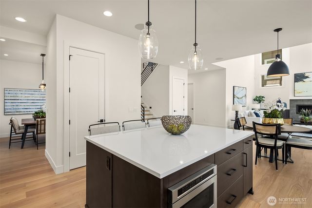 5816 NE 4th Place, Renton, WA 98059