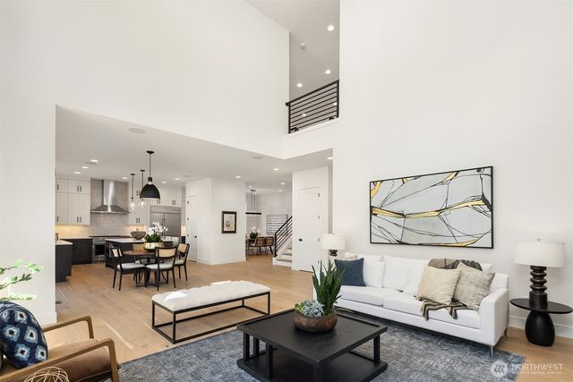 5816 NE 4th Place, Renton, WA 98059