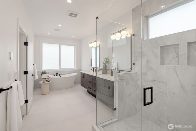 5816 NE 4th Place, Renton, WA 98059