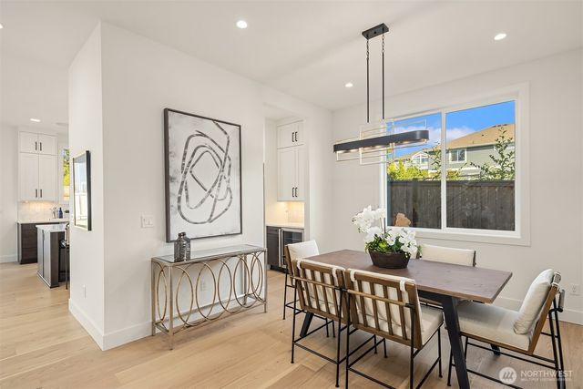 5816 NE 4th Place, Renton, WA 98059