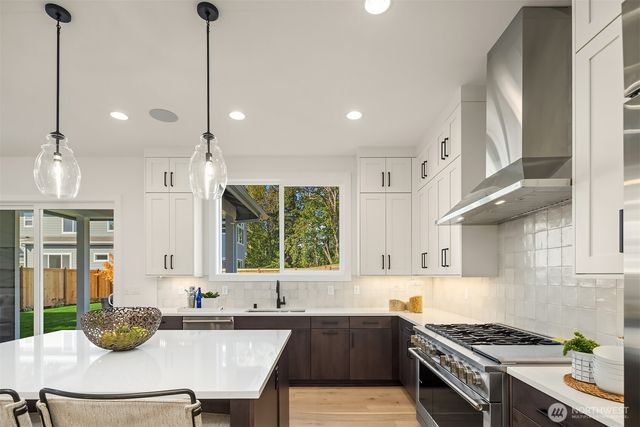 5816 NE 4th Place, Renton, WA 98059