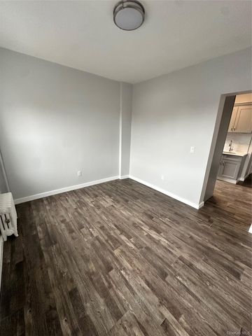 18 N Bond Street 3D, Mount Vernon, NY 10550